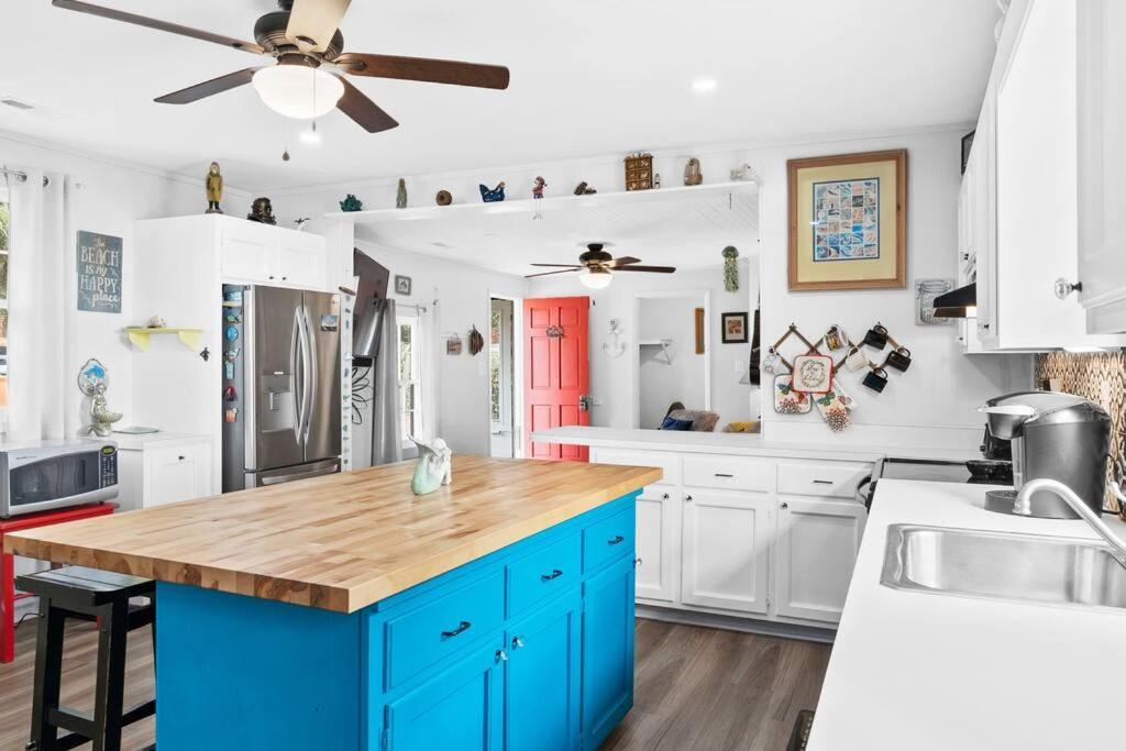 Dolphin Cove - Whole Waterfront House With Dock Villa Ocean Isle Beach Exterior foto