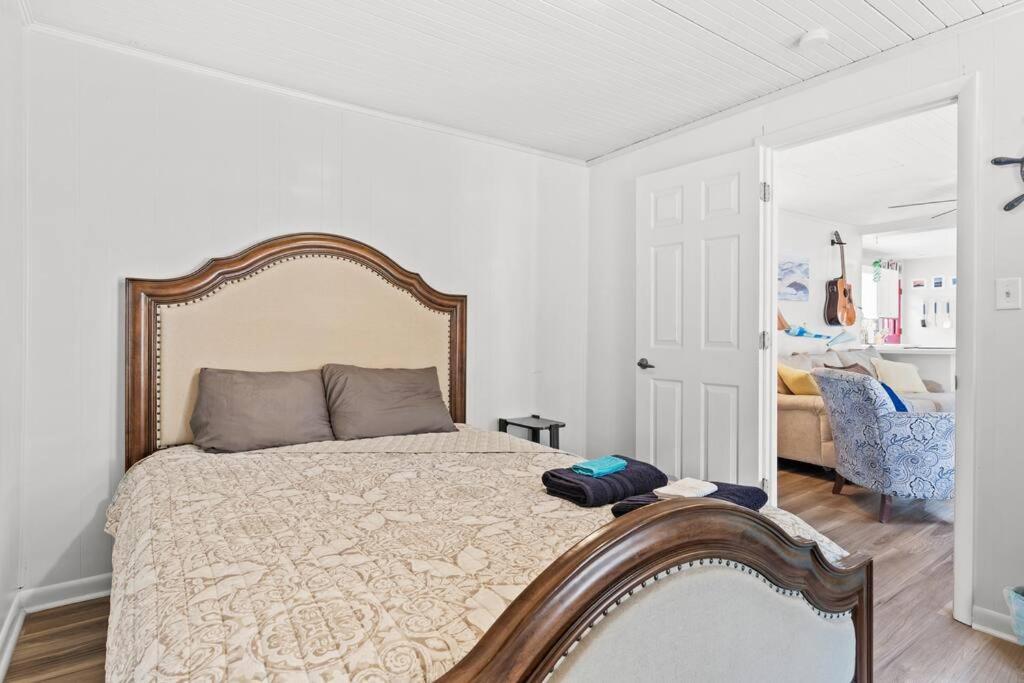 Dolphin Cove - Whole Waterfront House With Dock Villa Ocean Isle Beach Exterior foto
