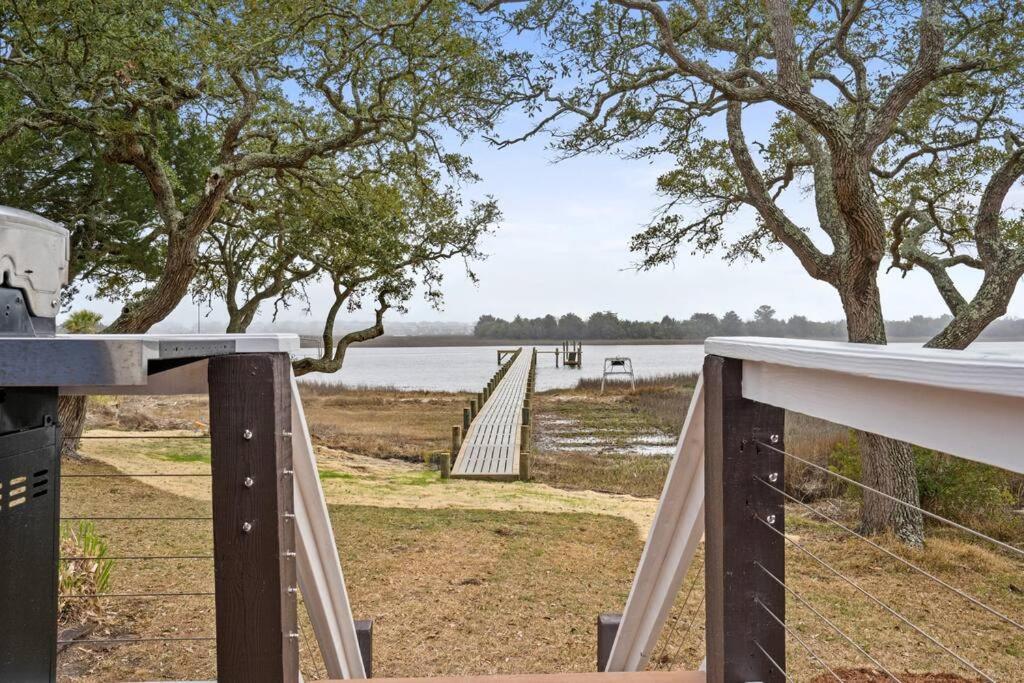 Dolphin Cove - Whole Waterfront House With Dock Villa Ocean Isle Beach Exterior foto